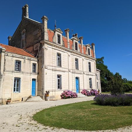 Domaine Du Faure Acomodação com café da manhã Chadurie Exterior foto