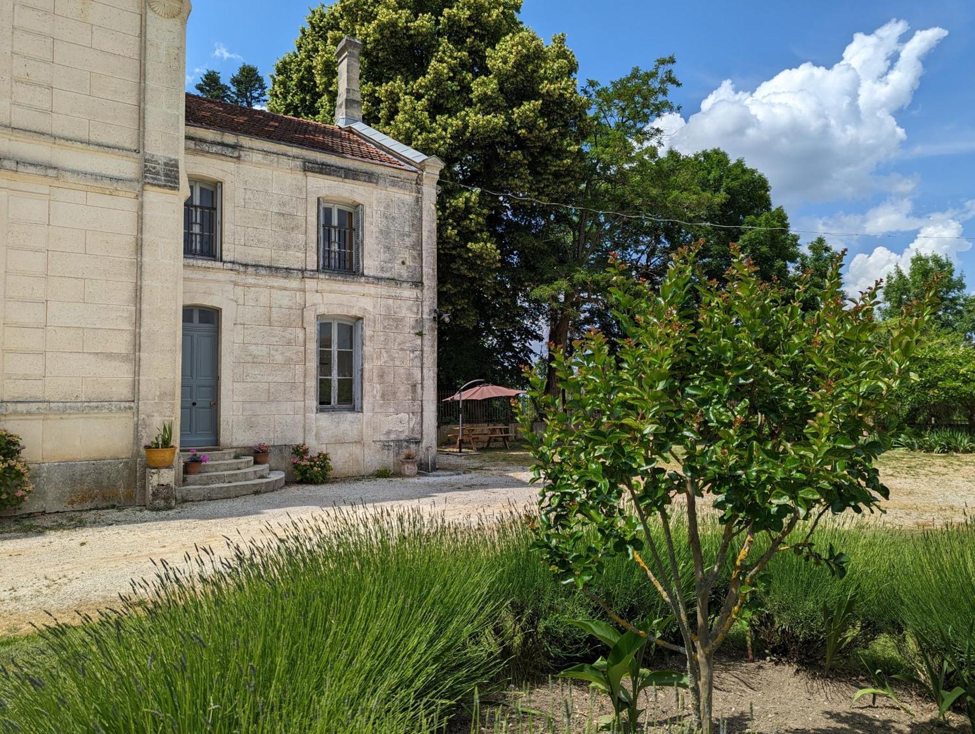 Domaine Du Faure Acomodação com café da manhã Chadurie Exterior foto