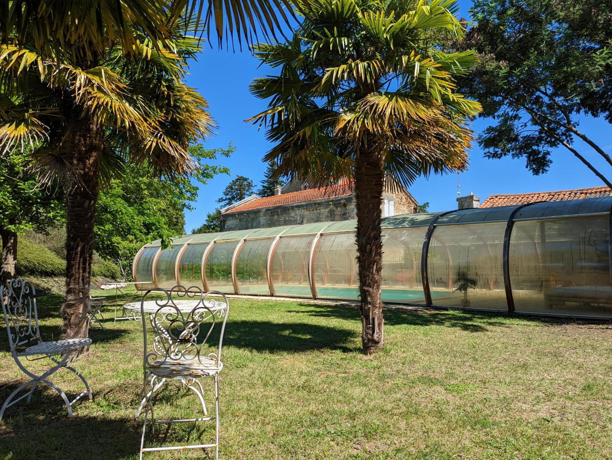Domaine Du Faure Acomodação com café da manhã Chadurie Exterior foto